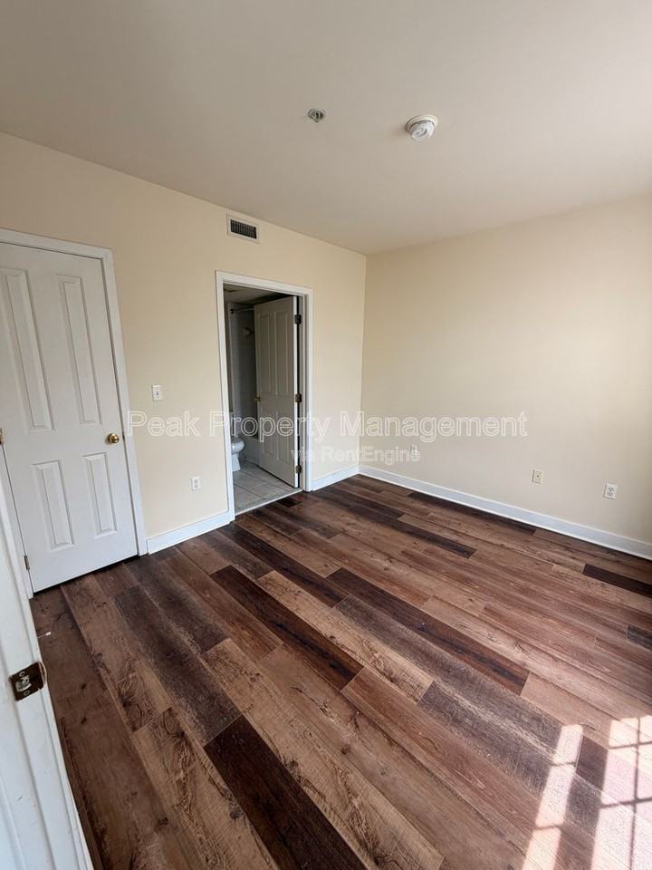 16 N 22nd St #307 - Photo 5 of 20