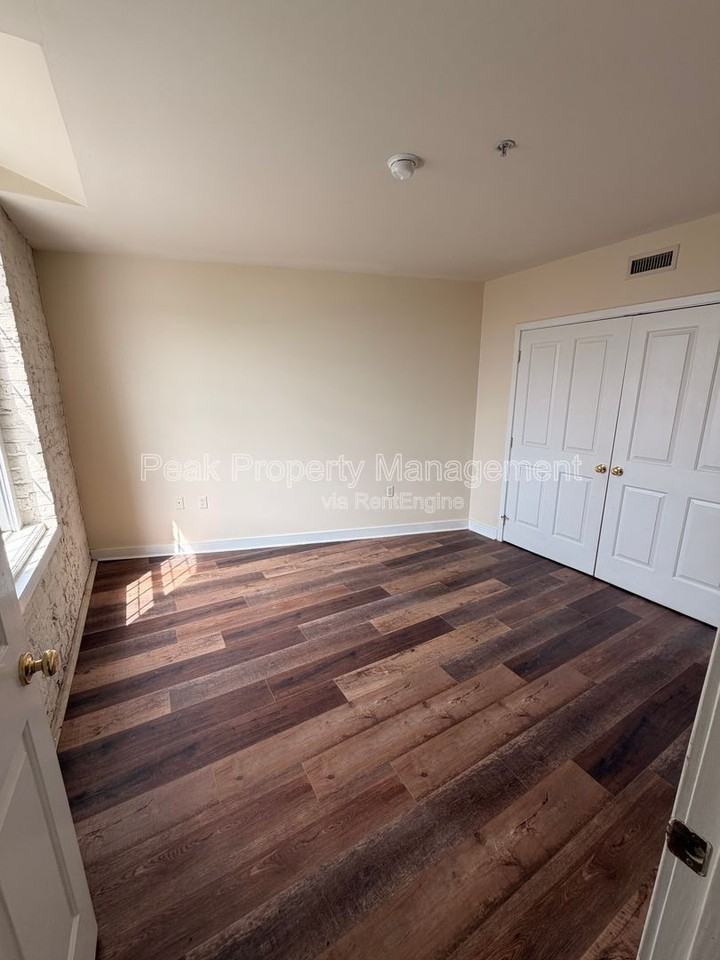 16 N 22nd St #307 - Photo 7 of 20