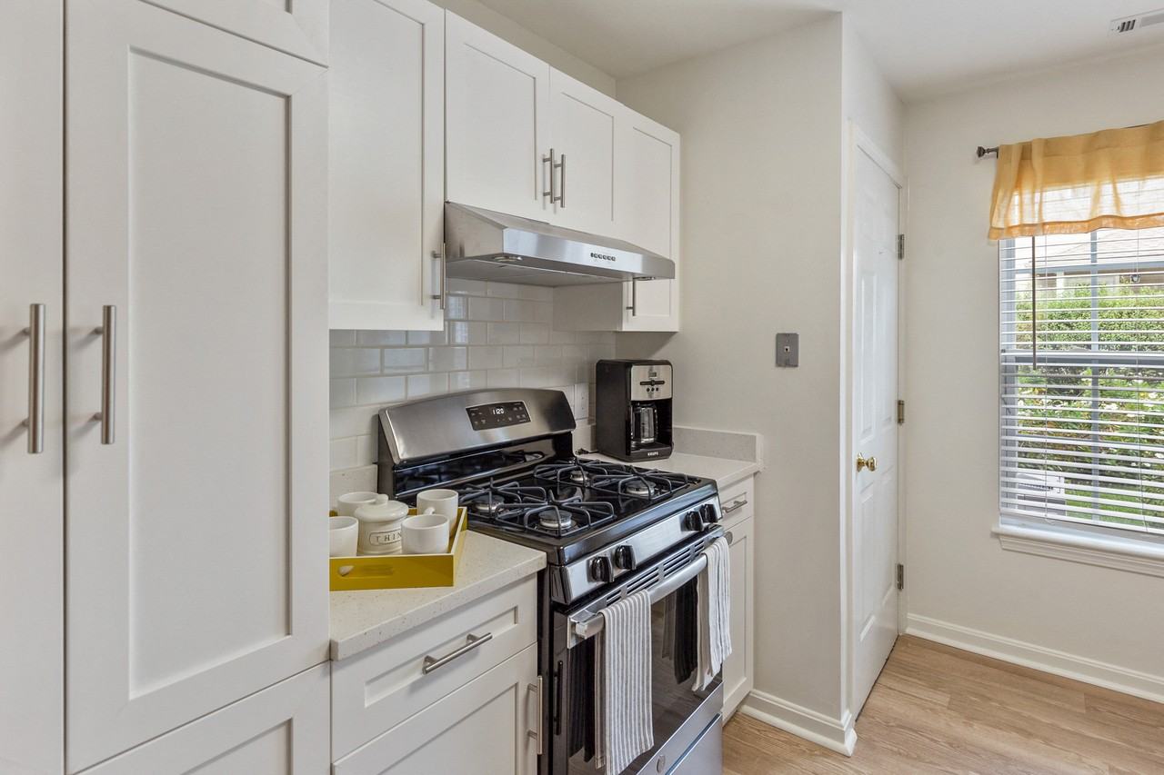 Orchards Apartments - Photo 4 of 44