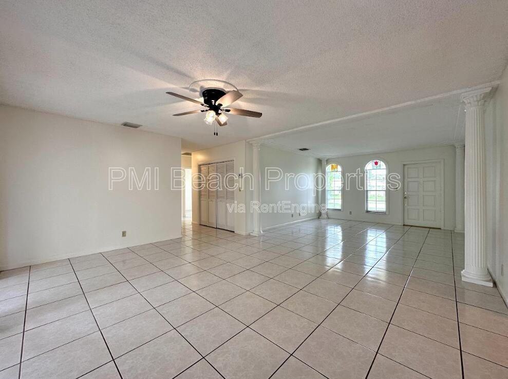 1292 Essex Dr - Photo 3 of 26