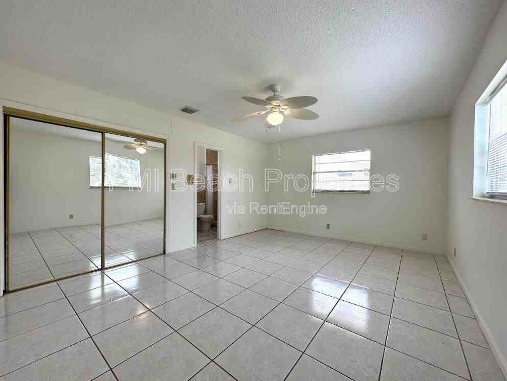 1292 Essex Dr - Photo 6 of 26