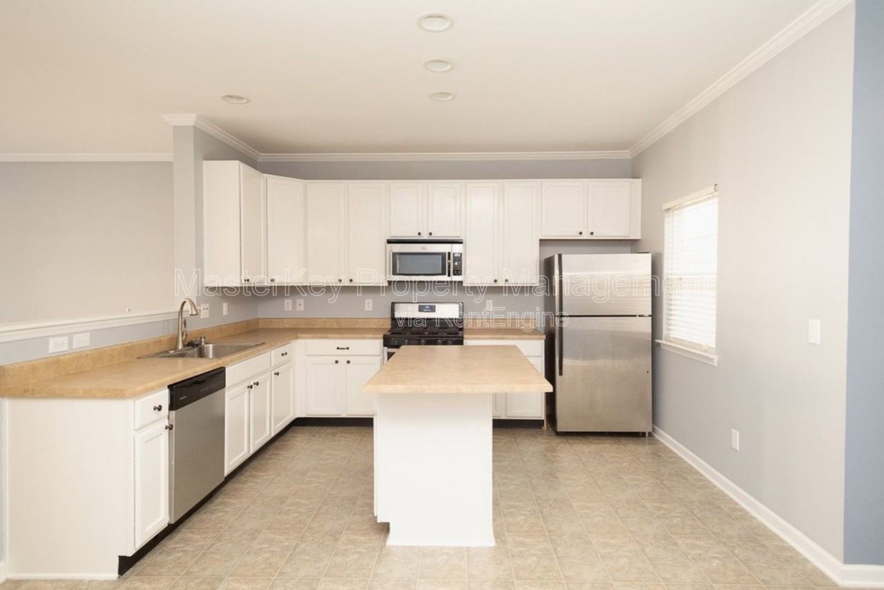 118 Darley Dale Loop - Photo 4 of 35