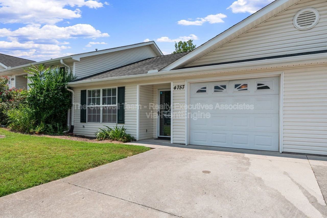 4757 Royal Prince Way - Photo 3 of 25