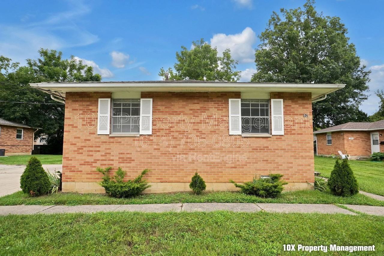 92 Cherrington Rd - Photo 3 of 25