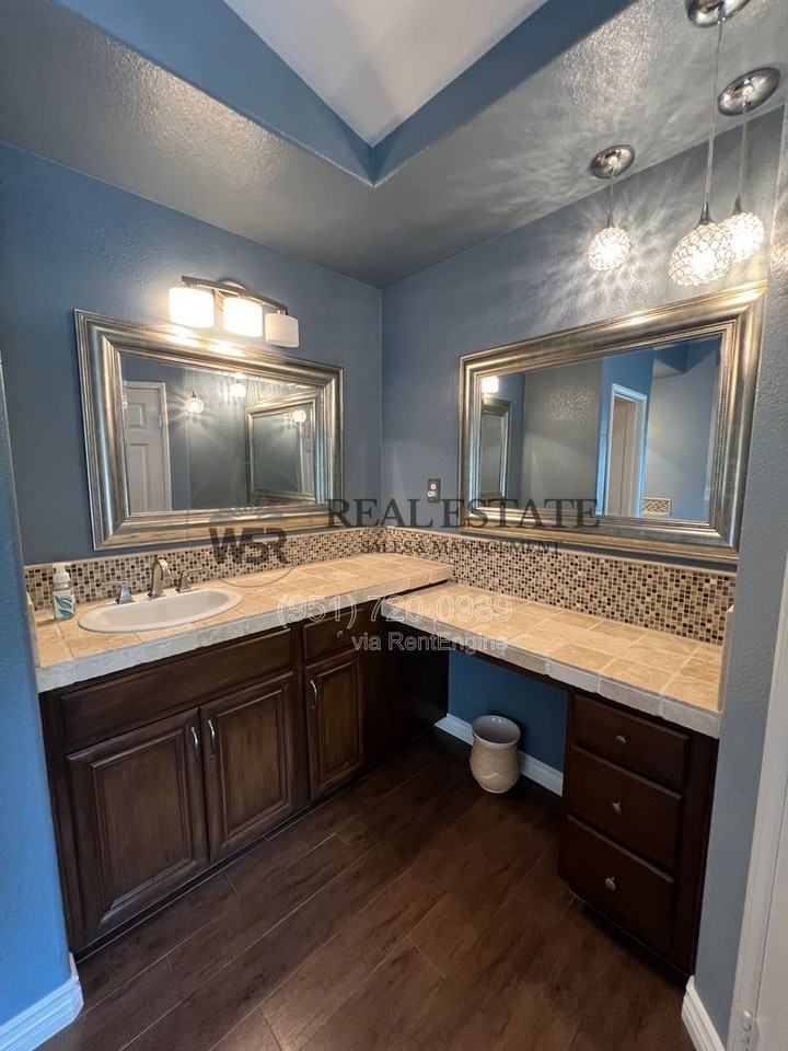 1163 Via Vista Dr - Photo 3 of 50