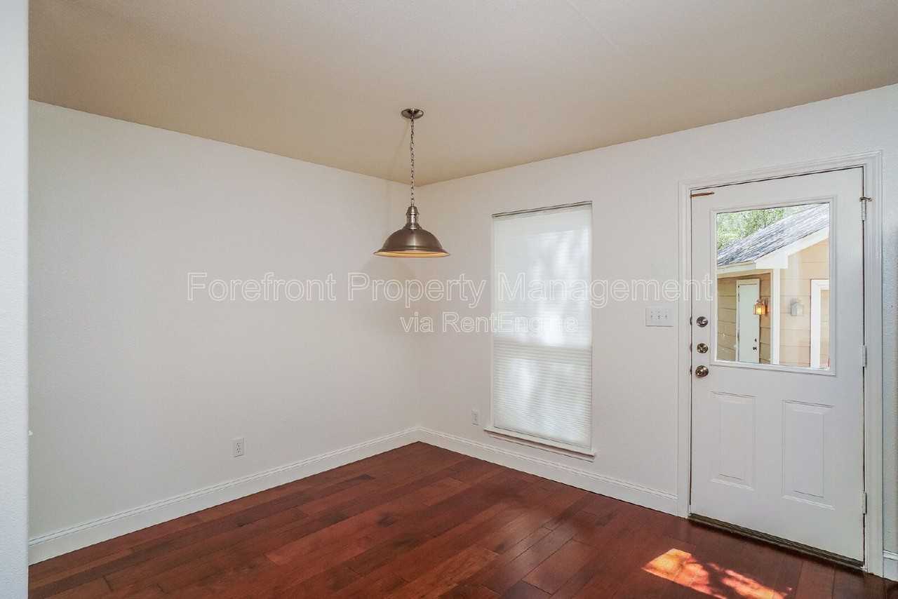 539 Willow Grove Dr - Photo 6 of 20