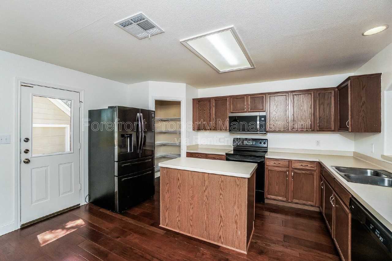 539 Willow Grove Dr - Photo 7 of 20