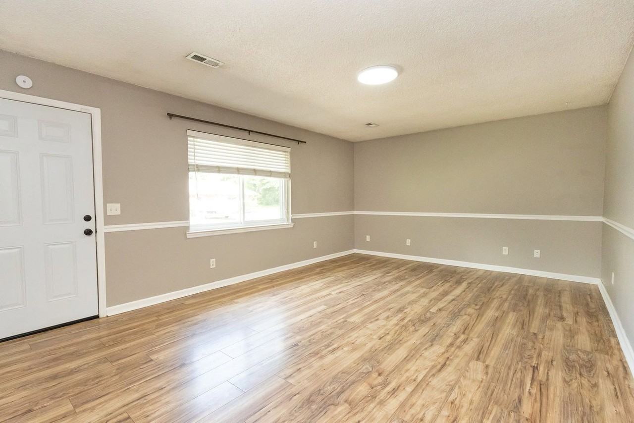 6076 Old Dayton Pike #A - Photo 5 of 17