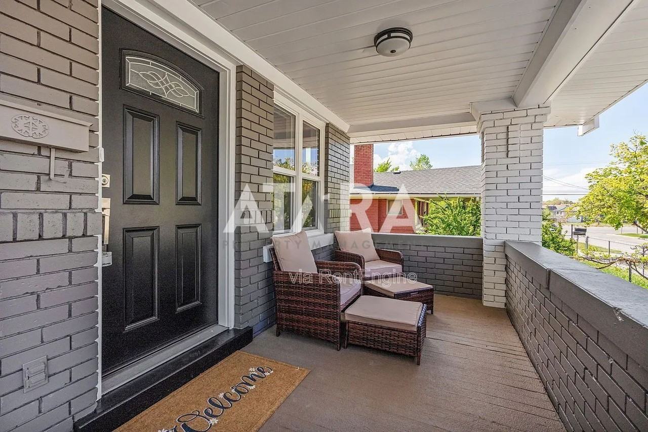 724 E Wilson Ave - Photo 6 of 49