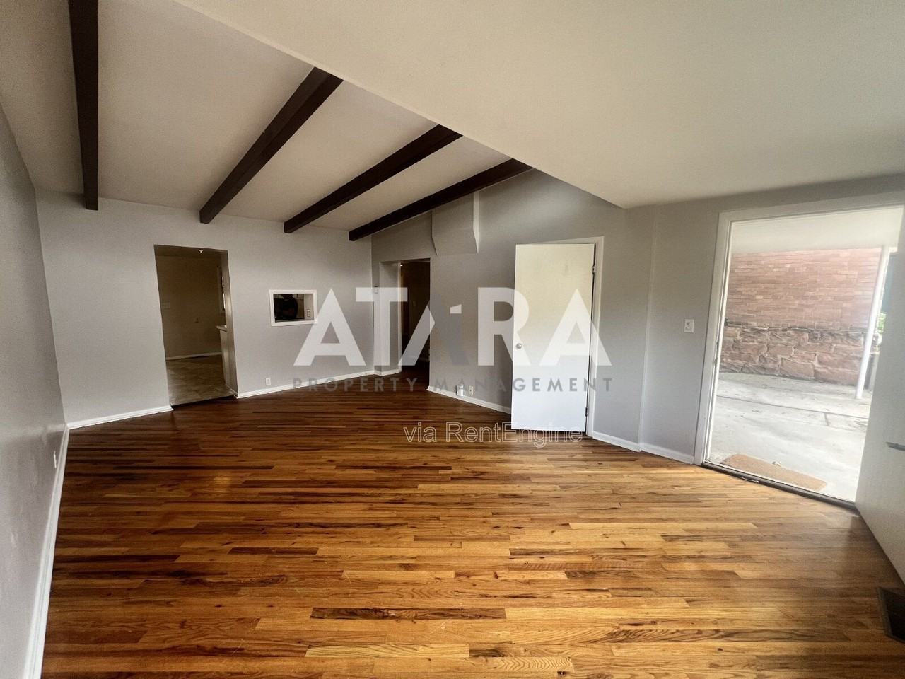 624 E 7th Ave - Photo 6 of 19