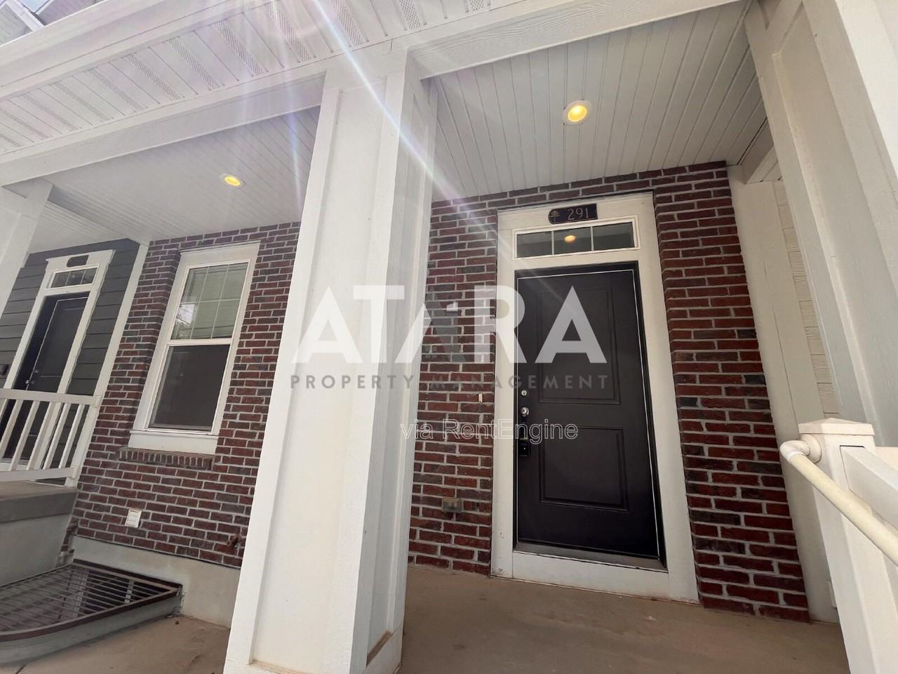 291 E Grace Ln - Photo 7 of 33
