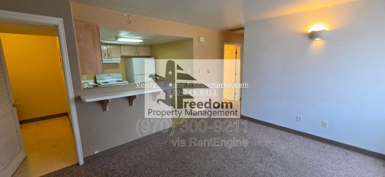 1102 Belford Ave #D - Photo 3 of 9