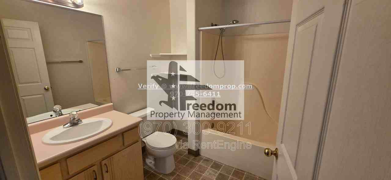 1102 Belford Ave #D - Photo 5 of 9