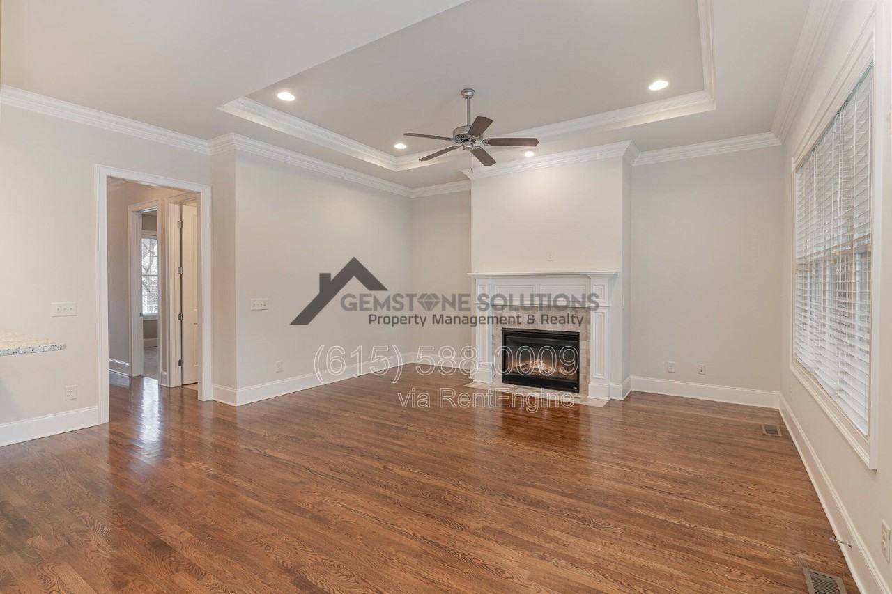 130 Hobbs Dr - Photo 5 of 30