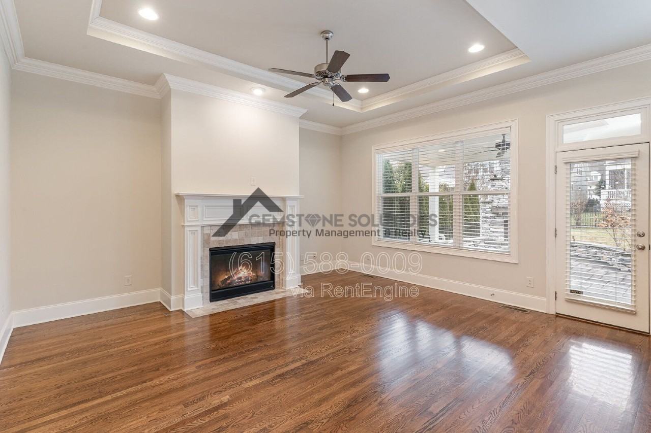 130 Hobbs Dr - Photo 6 of 30