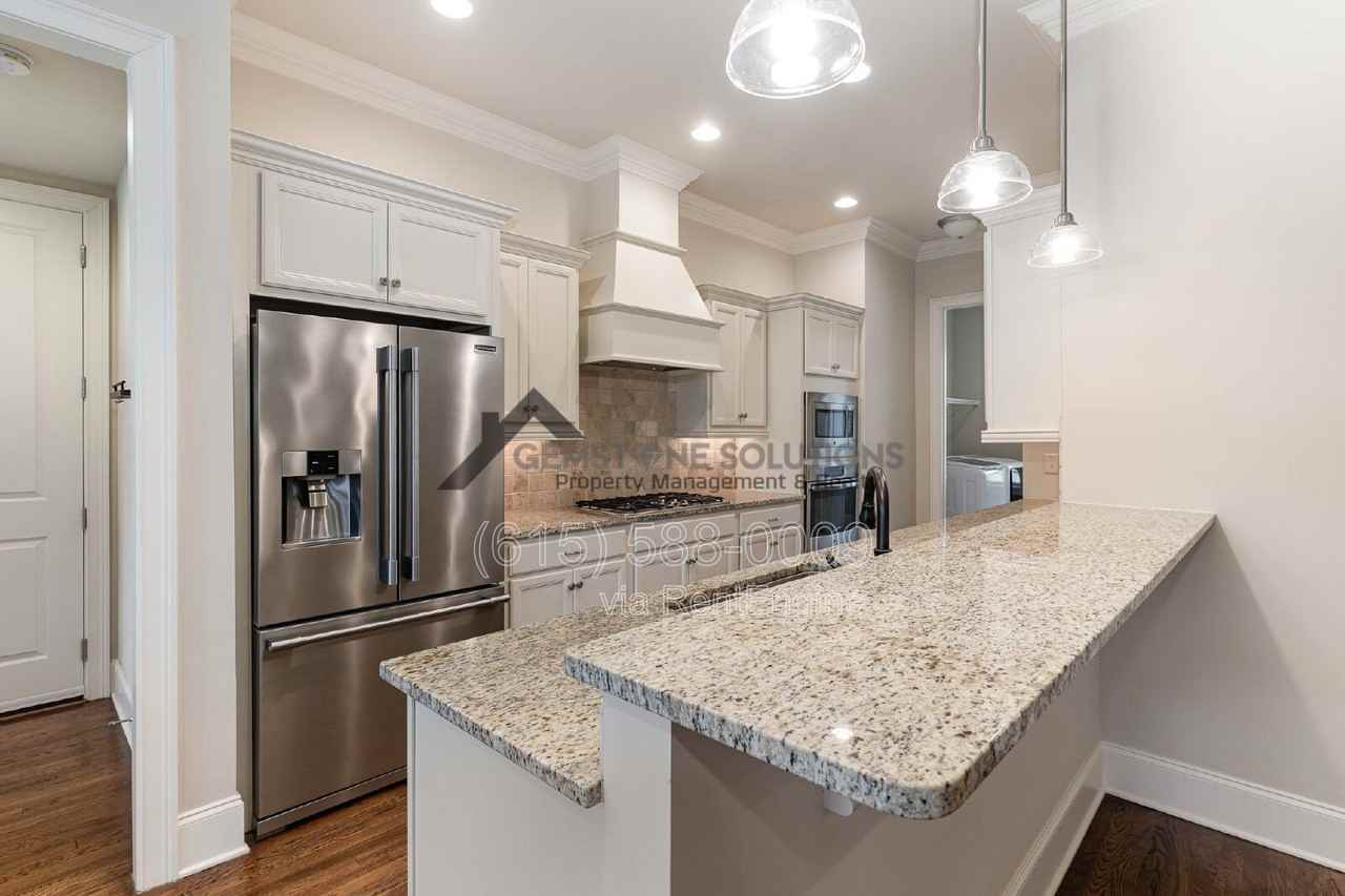 130 Hobbs Dr - Photo 7 of 30