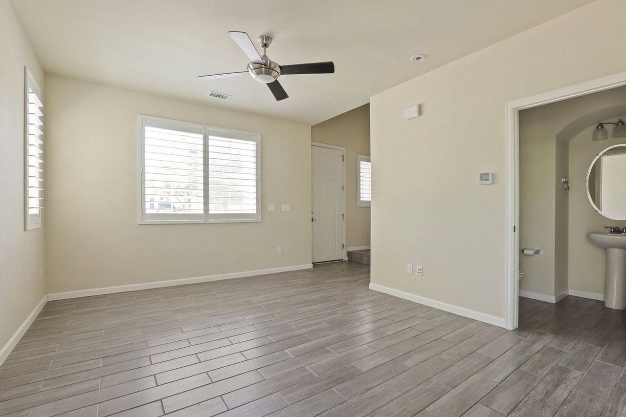 8085 E 21st Ave - Photo 2 of 11