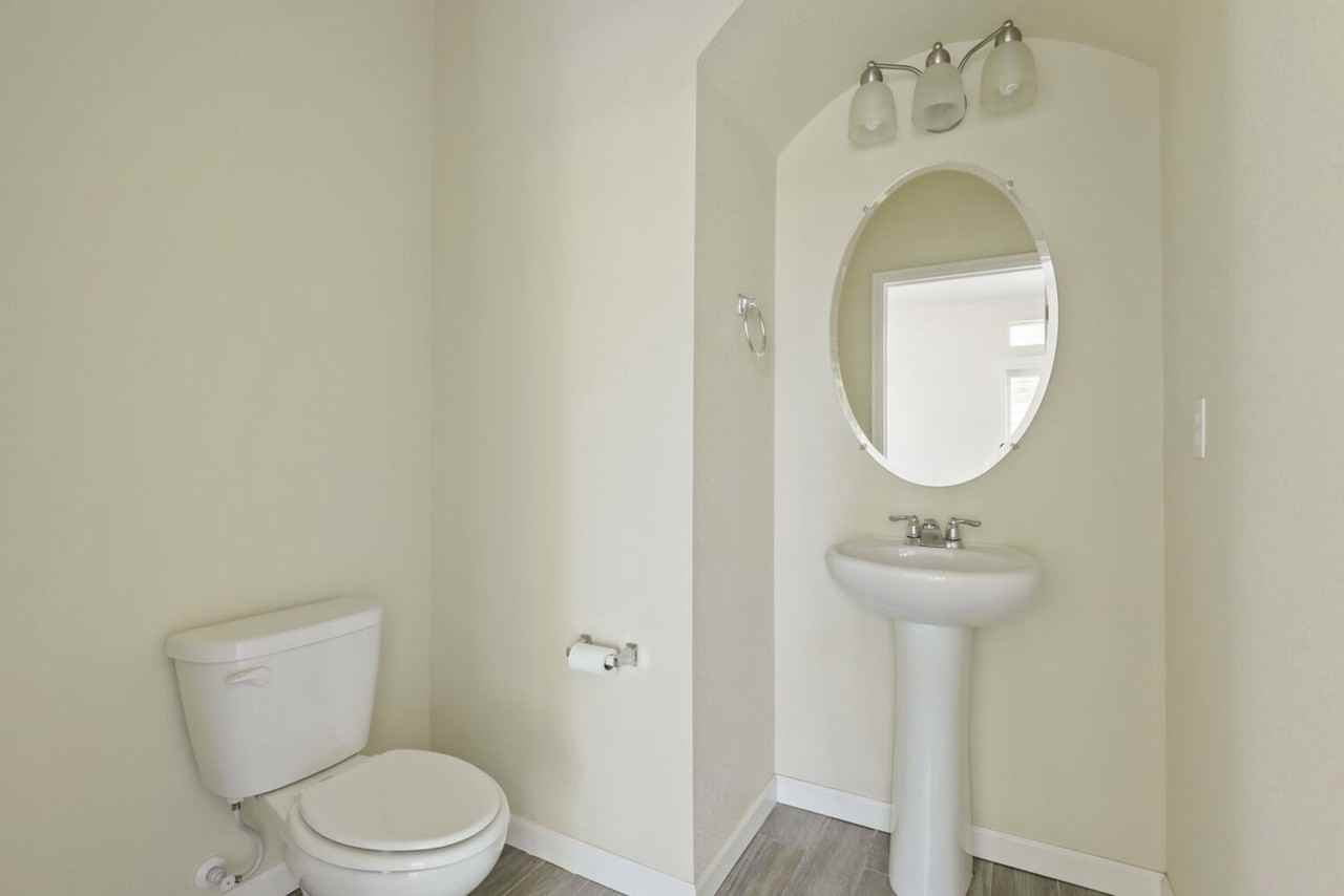 8085 E 21st Ave - Photo 5 of 11