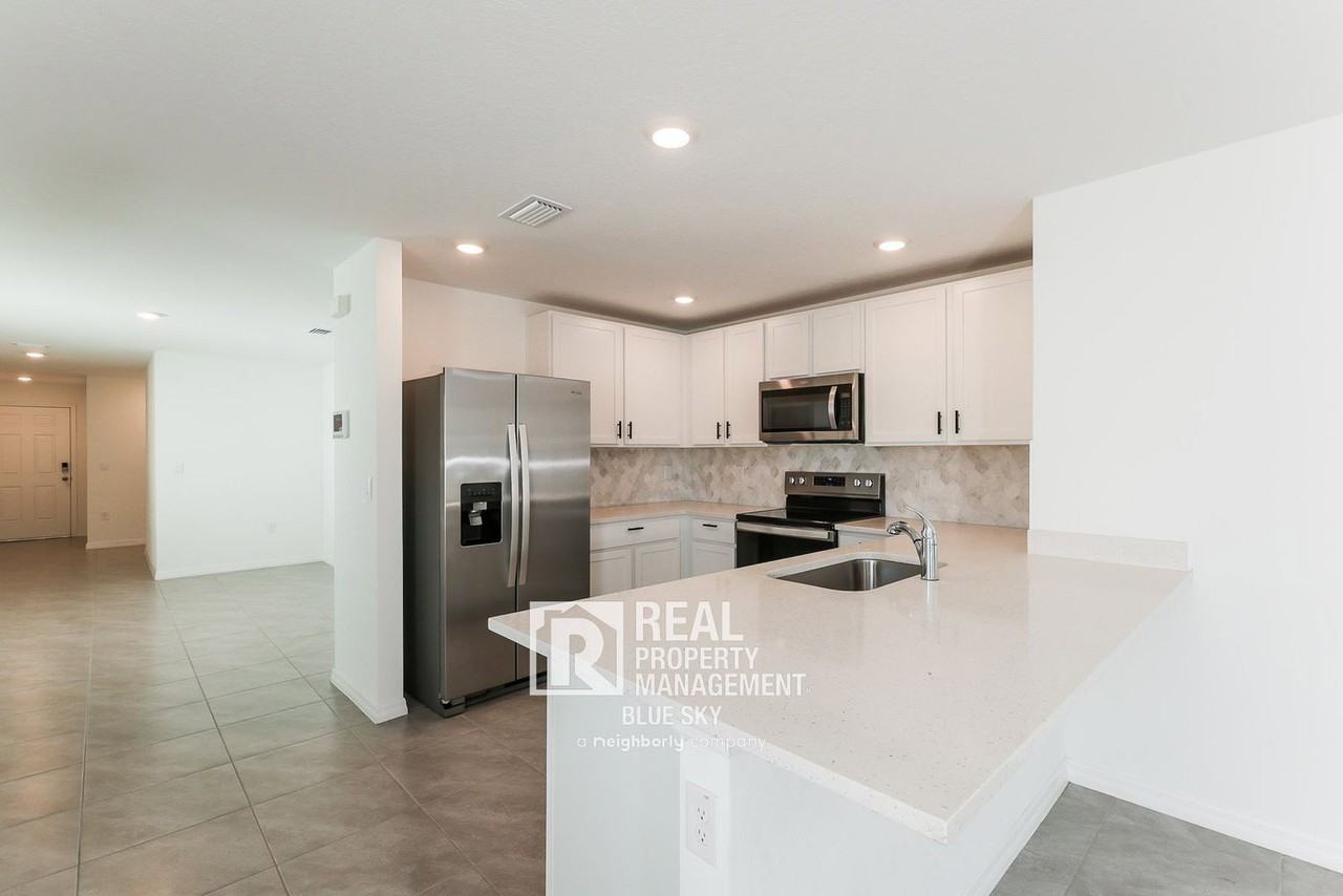 37420 Sharks Eye Ln - Photo 3 of 43