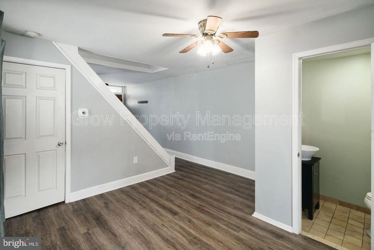 4714 Fowler St - Photo 3 of 26