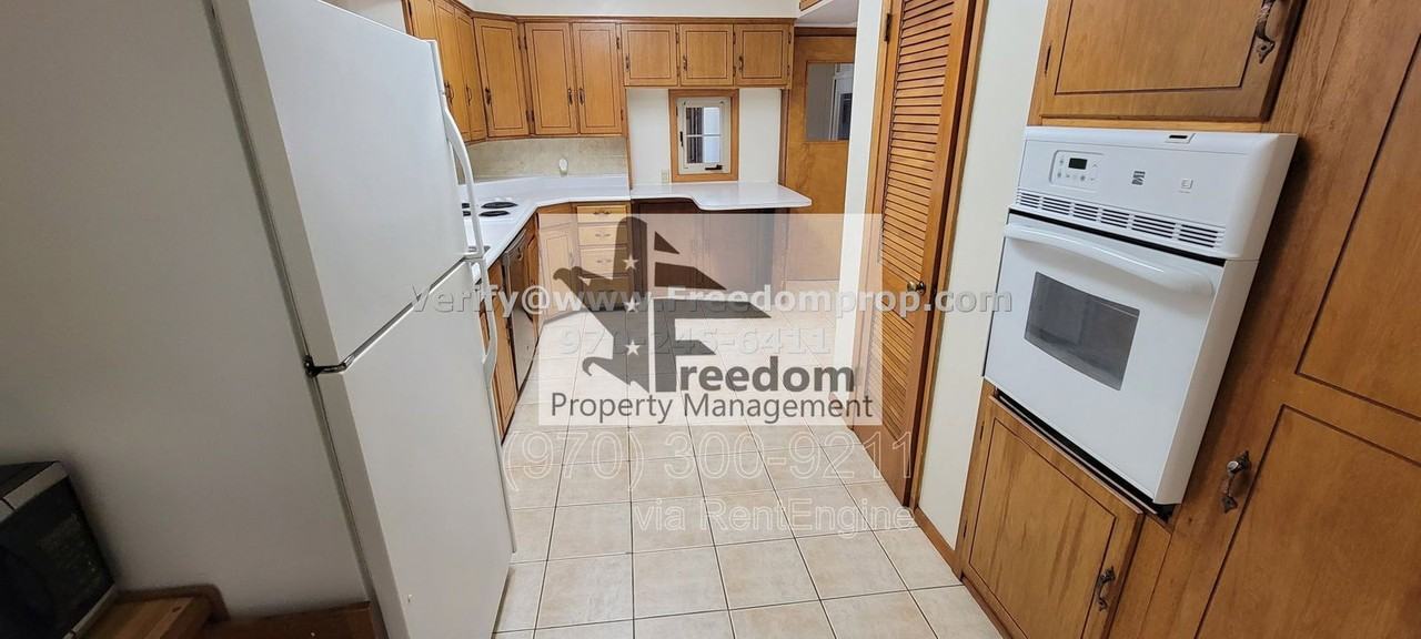 2910 Patterson Rd - Photo 3 of 13