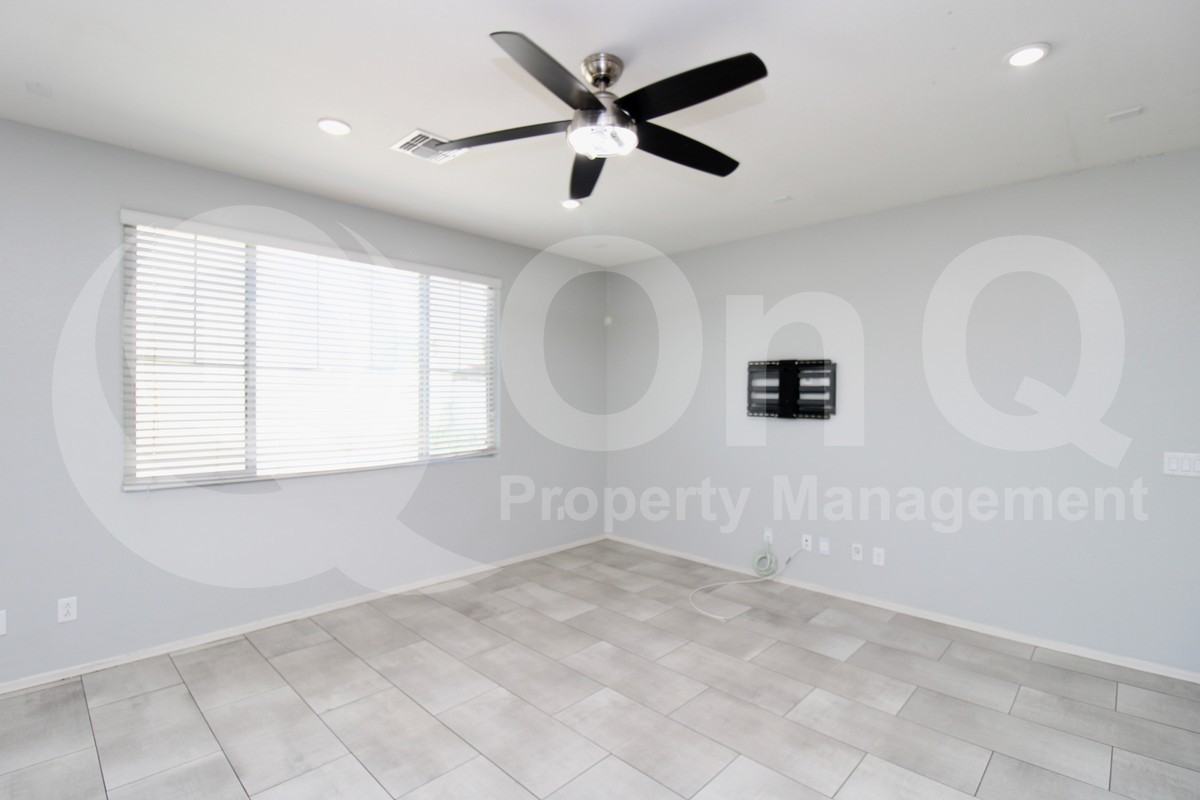 2968 S Washington St - Photo 3 of 22