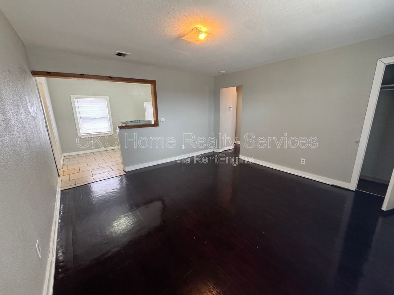 4201 Ne 16th Ter - Photo 3 of 13