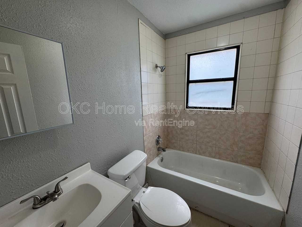 4201 Ne 16th Ter - Photo 6 of 13