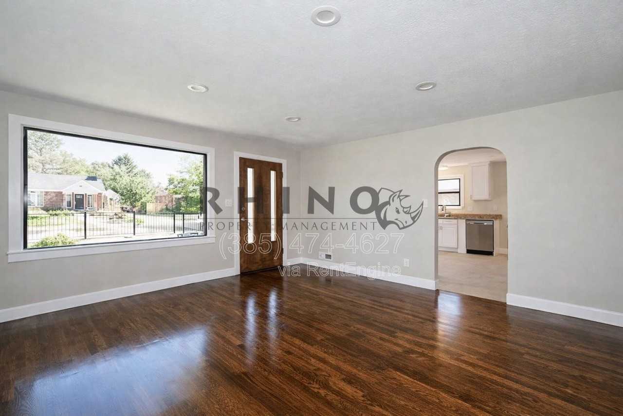 2118 S Preston St - Photo 3 of 6