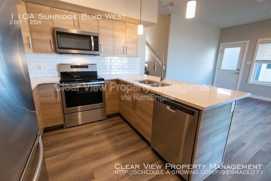 118 Sunridge Blvd W - Photo 4 of 12