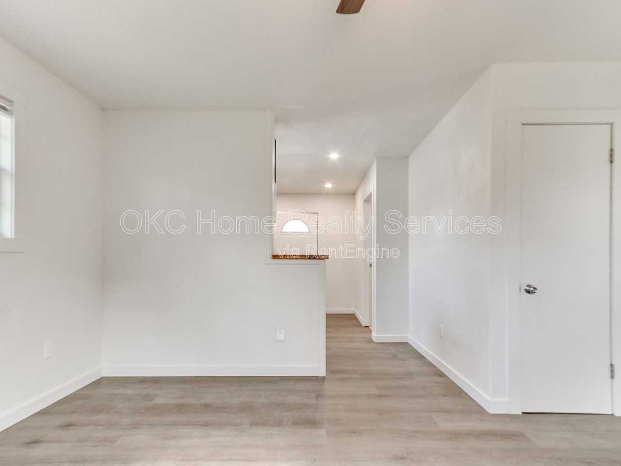 1812 W Noble Ave - Photo 2 of 50