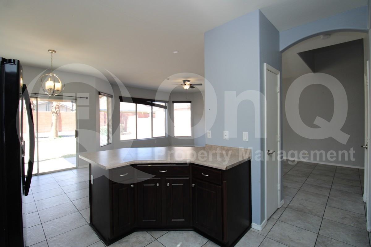 4520 E Glenhaven Dr - Photo 6 of 23