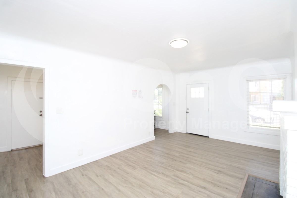 148 N 10th Ave - Photo 7 of 16