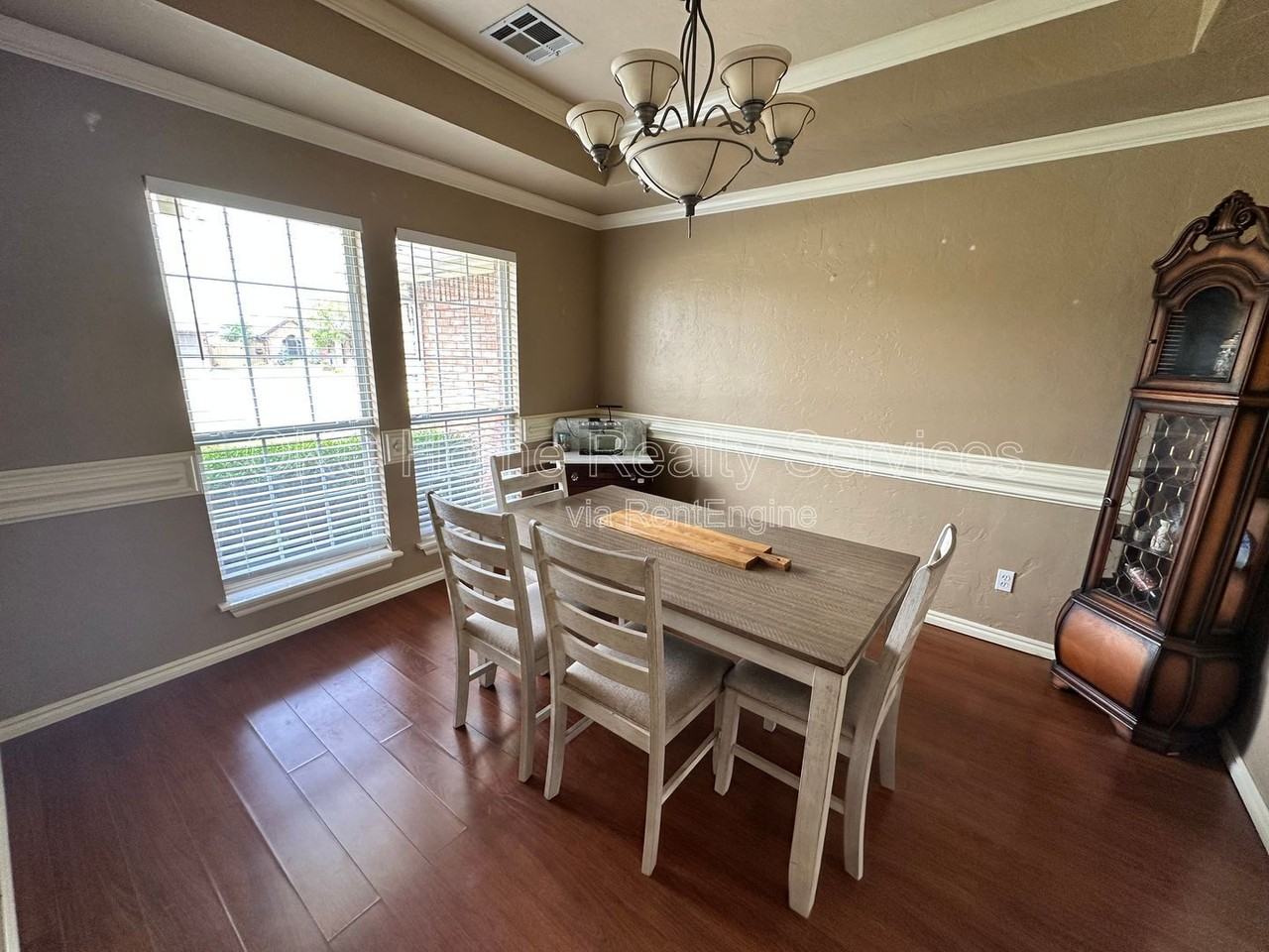 1440 W Agate Way - Photo 4 of 23