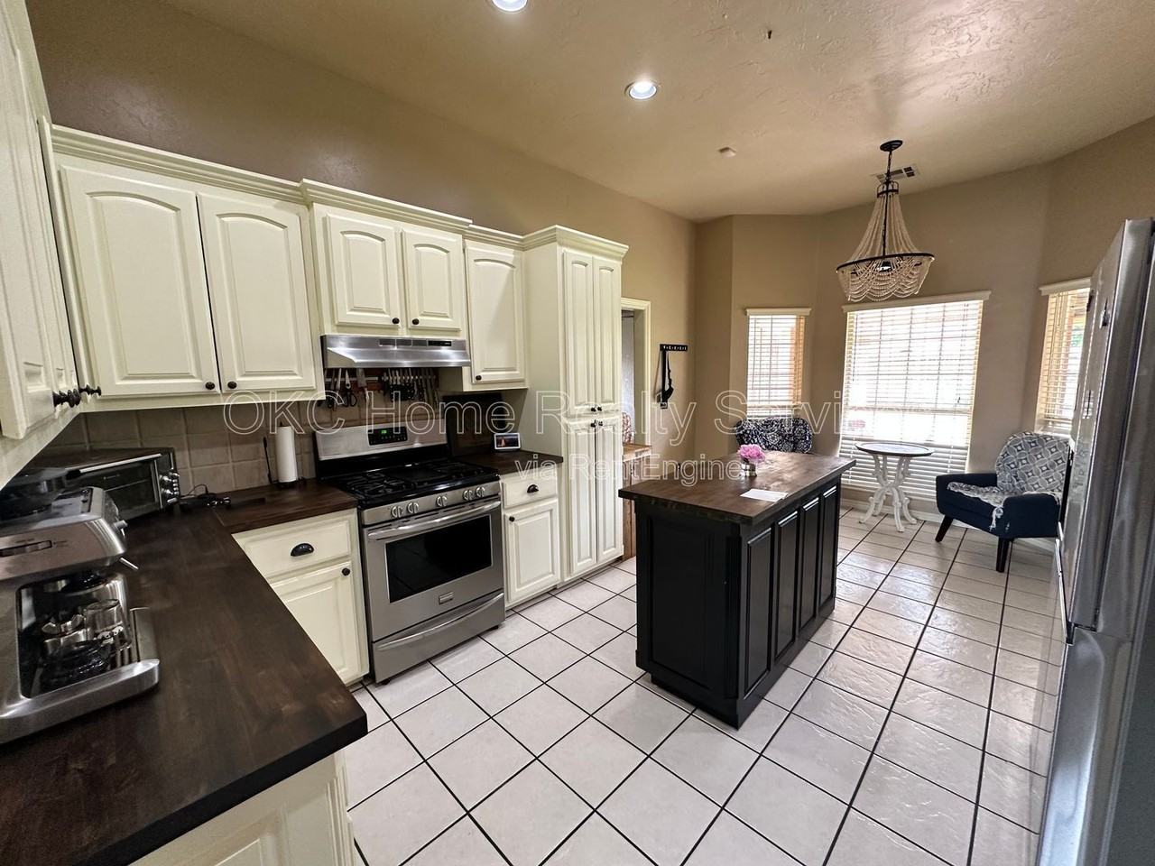 1440 W Agate Way - Photo 6 of 23