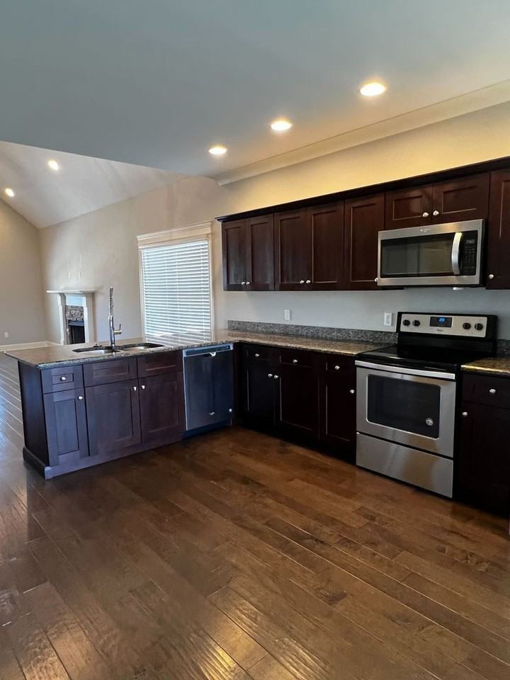 8492 Standifer Gap Rd - Photo 2 of 21