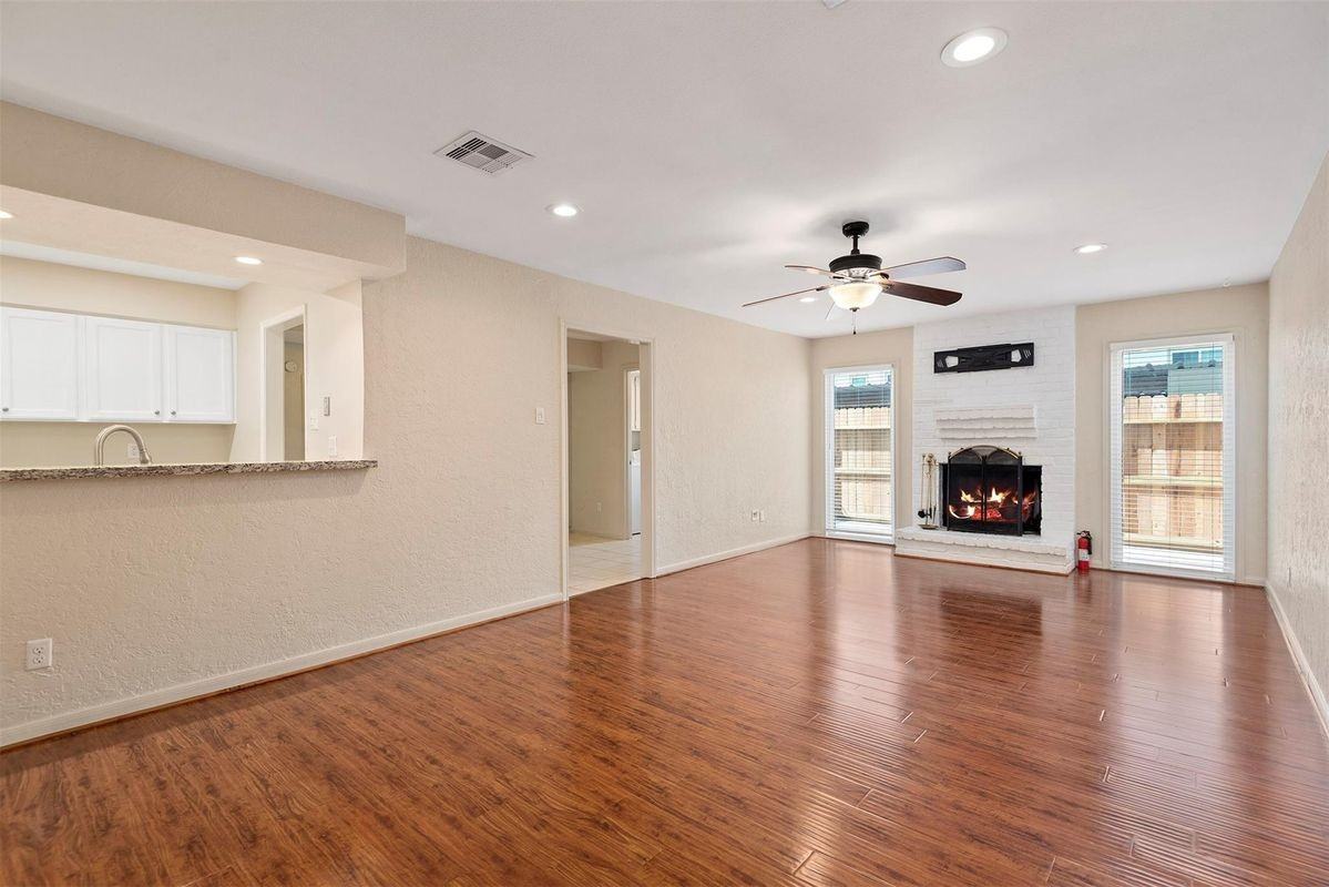14215 Lost Meadow Ln - Photo 3 of 3