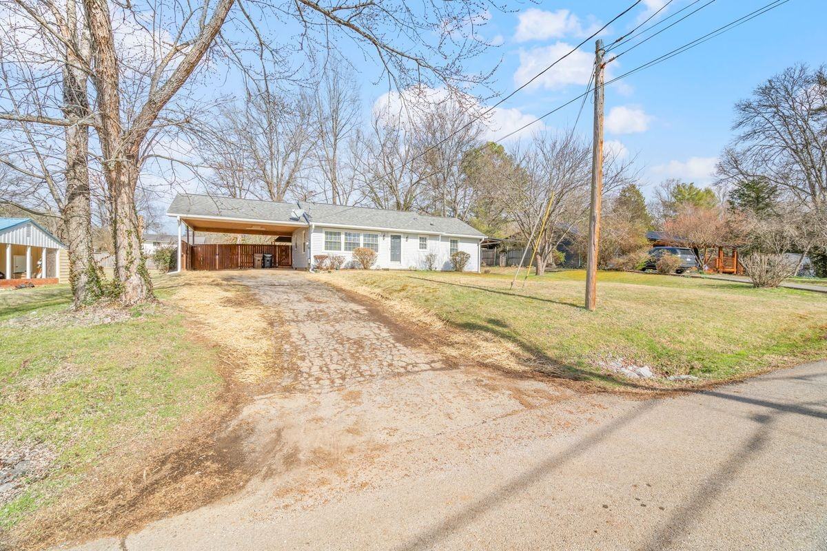 331 Sarvis Dr - Photo 5 of 42