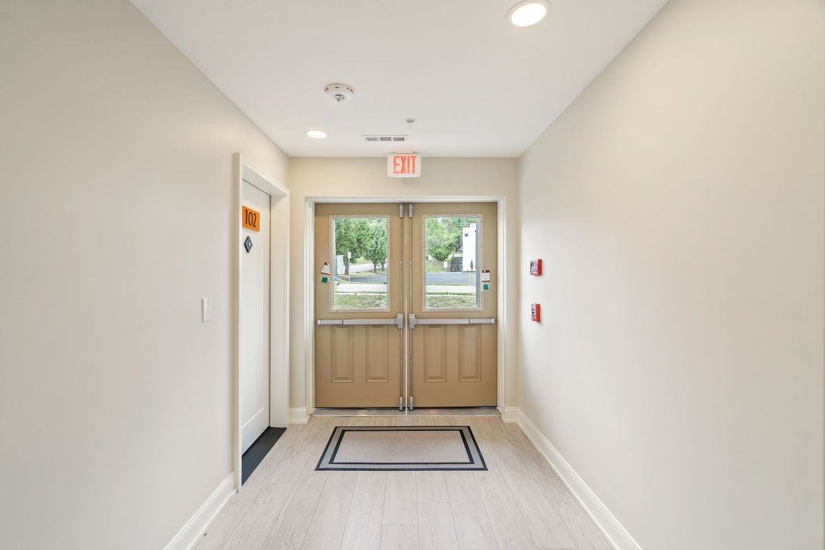 100 E Tennessee Ave ##102 - Photo 6 of 21