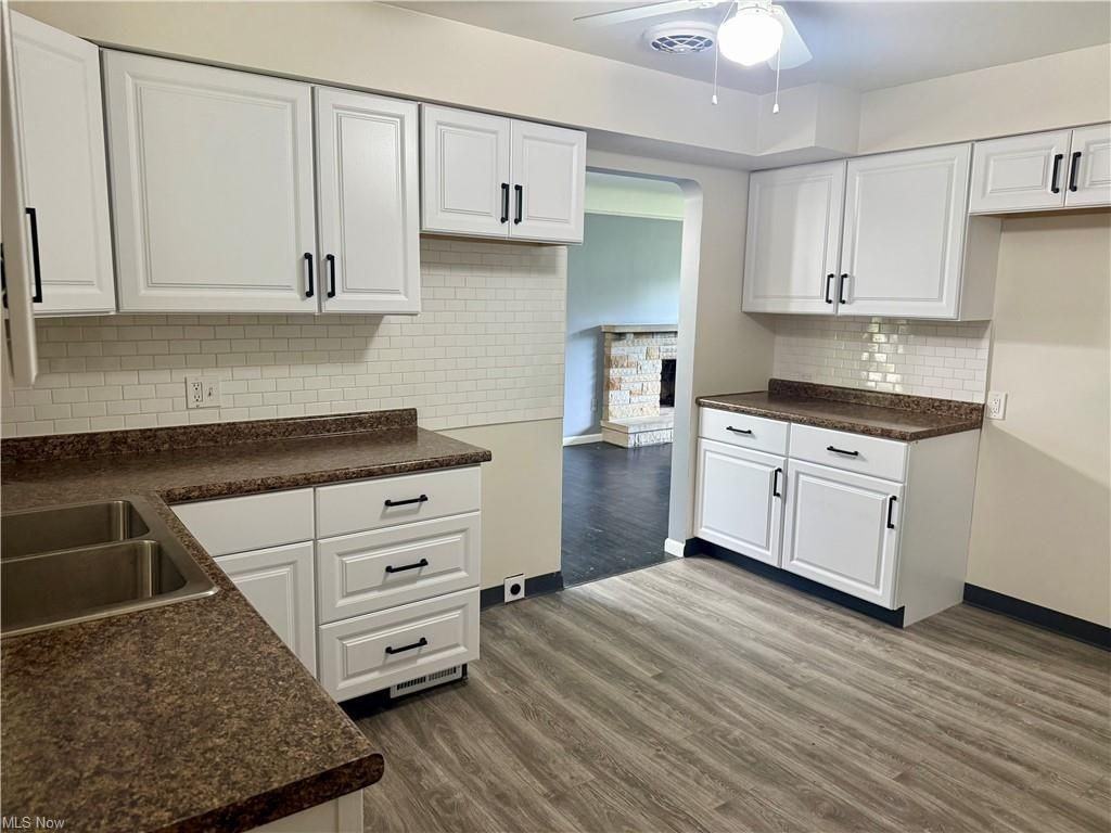 6950 Columbia Rd - Photo 4 of 18