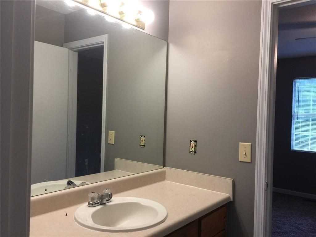 201 Iron Belt Ct - Photo 2 of 12