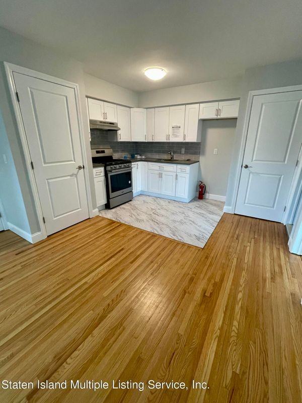 3142 Morley Ave - Photo 5 of 11