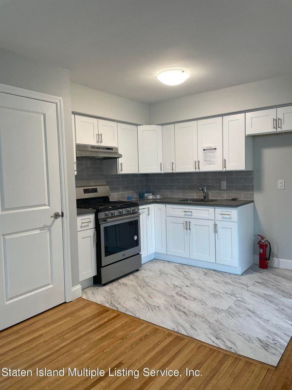 3142 Morley Ave - Photo 6 of 11