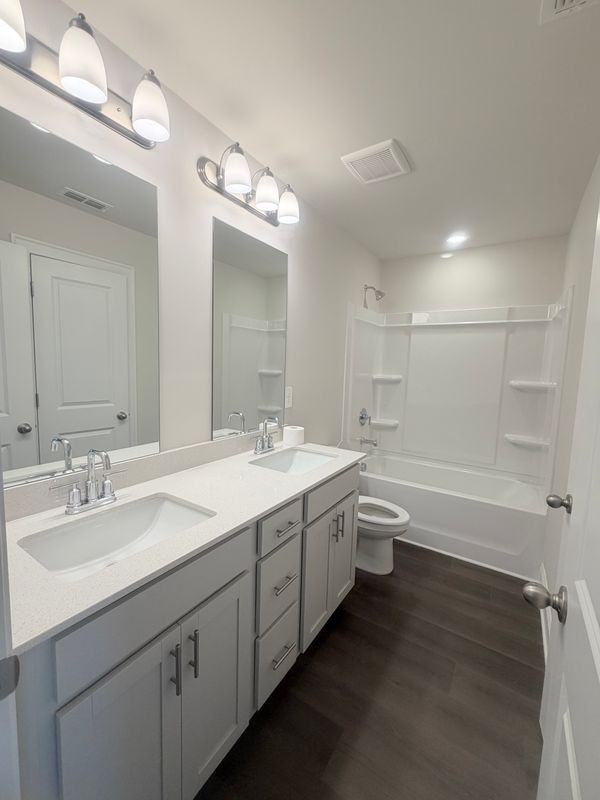 2756 Devon Vale St - Photo 5 of 12