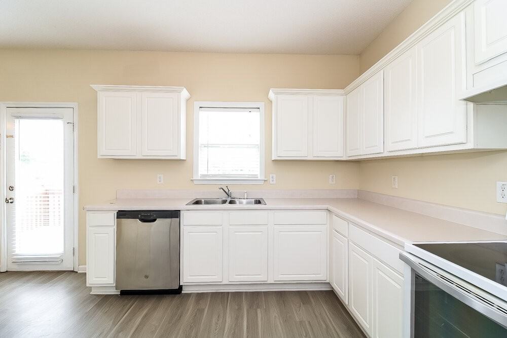 36 Faircloth Ct - Photo 6 of 17