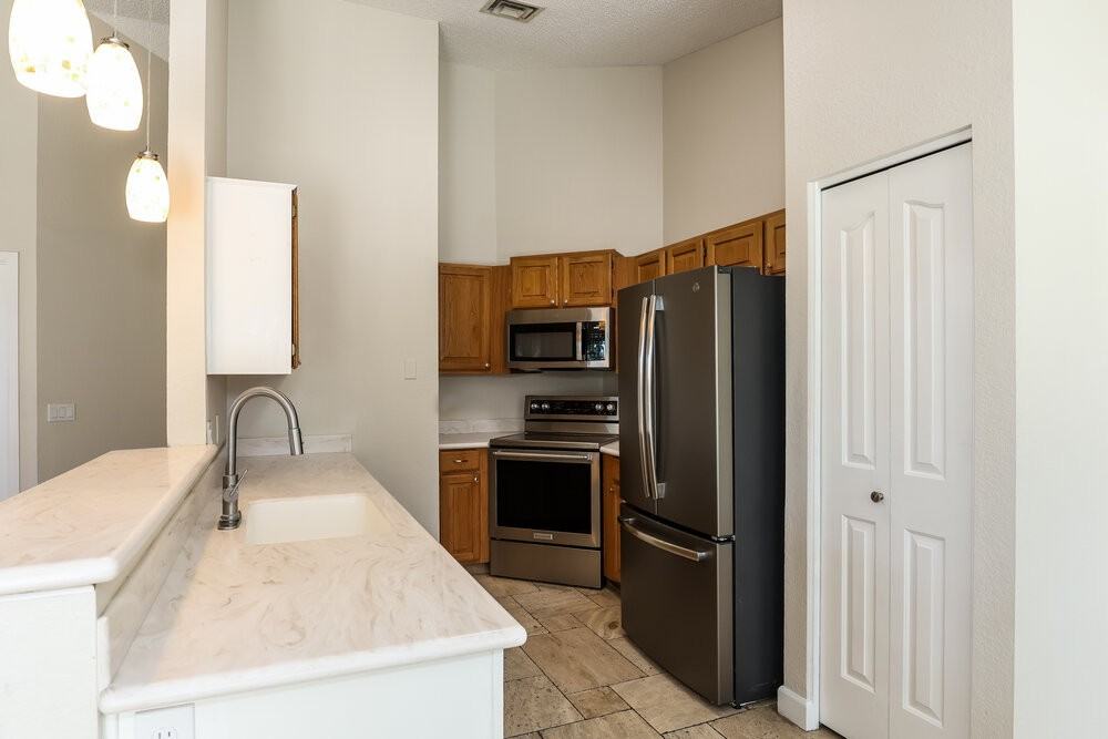4452 E Wildwood Dr - Photo 6 of 16