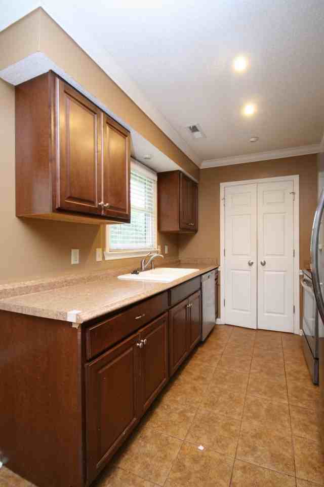 104 Hollington Dr Ne - Photo 6 of 23