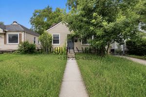 featured image of 8283 Vaughan St