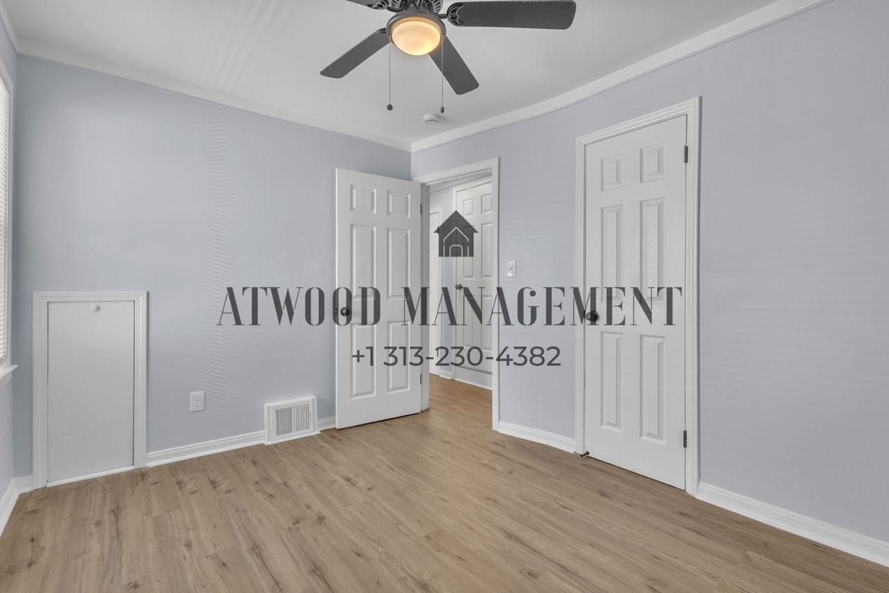 8283 Vaughan St - Photo 6 of 15