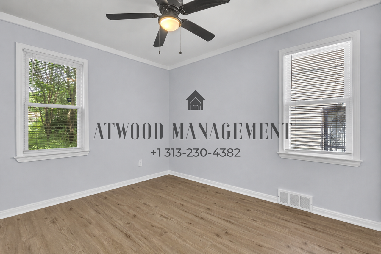8283 Vaughan St - Photo 7 of 15